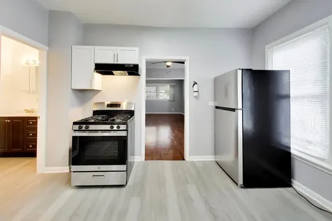 664 Lenox Avenue E Waukegan IL 60085