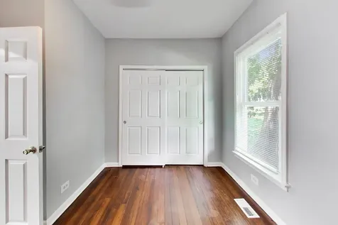 664 Lenox Avenue E Waukegan IL 60085