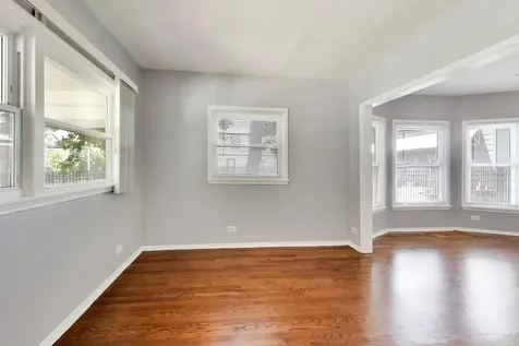 664 Lenox Avenue E Waukegan IL 60085
