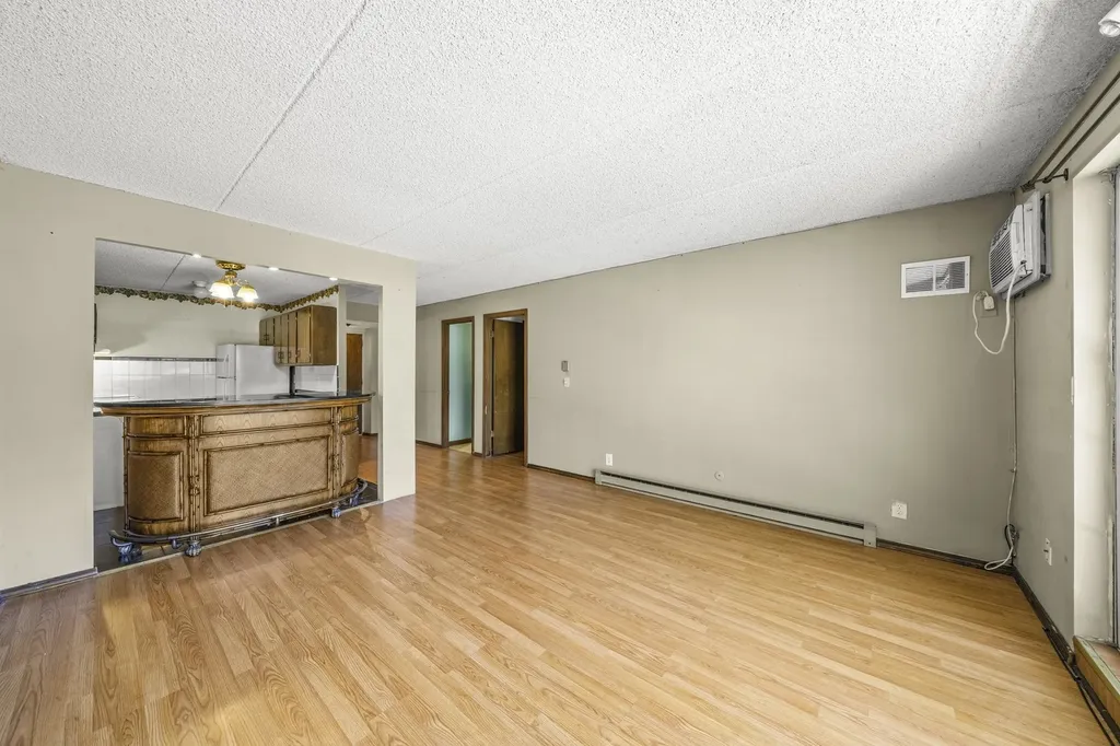 1060 North Farnsworth Avenue Aurora IL 60505