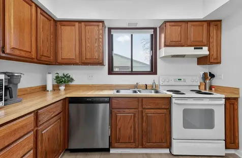 468 Valley Drive Naperville IL 60563