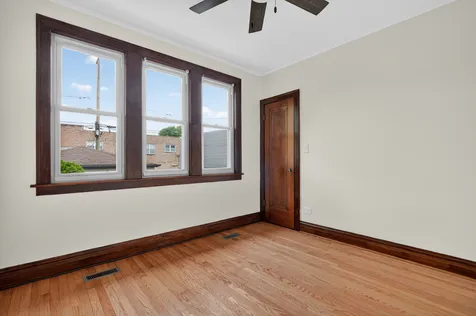 6136 West Fletcher Street Chicago IL 60634