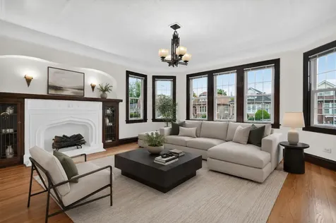6136 West Fletcher Street Chicago IL 60634