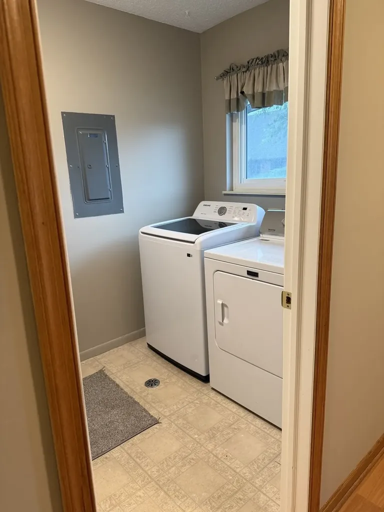 1910 Heatherway Lane New Lenox IL 60451