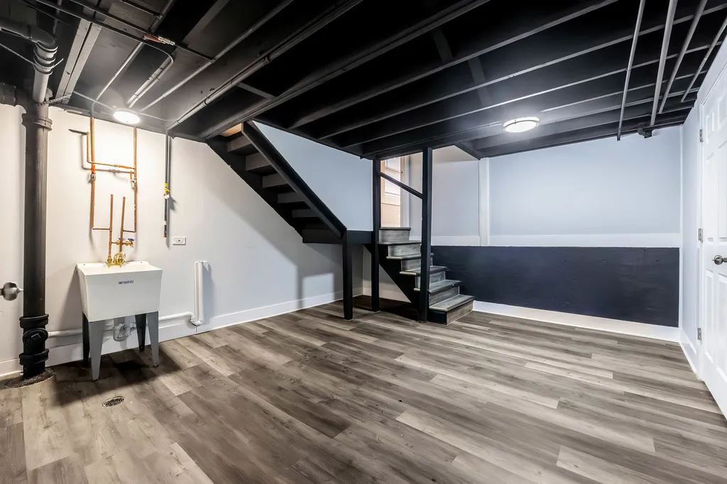 11619 South Aberdeen Street Chicago IL 60643