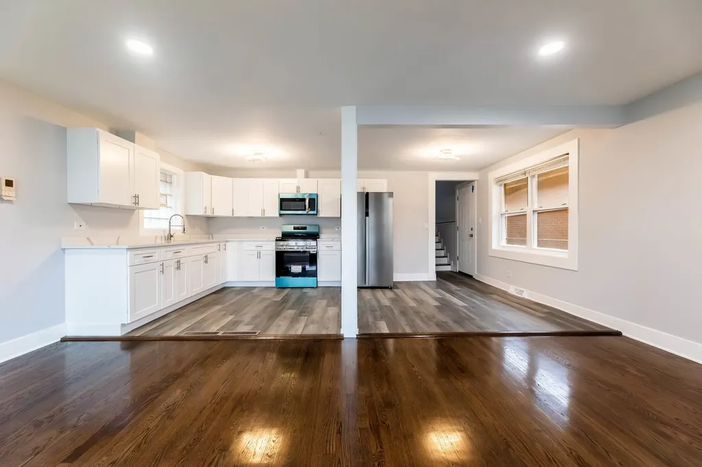11619 South Aberdeen Street Chicago IL 60643