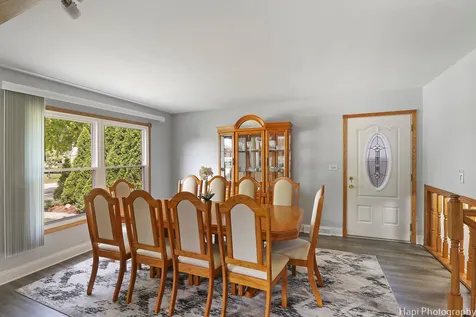 1569 Sherman Place Des Plaines IL 60016