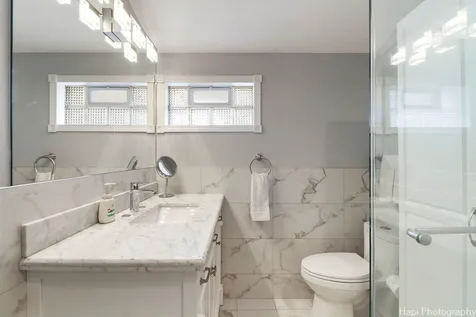 1569 Sherman Place Des Plaines IL 60016