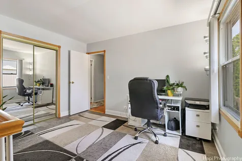1569 Sherman Place Des Plaines IL 60016