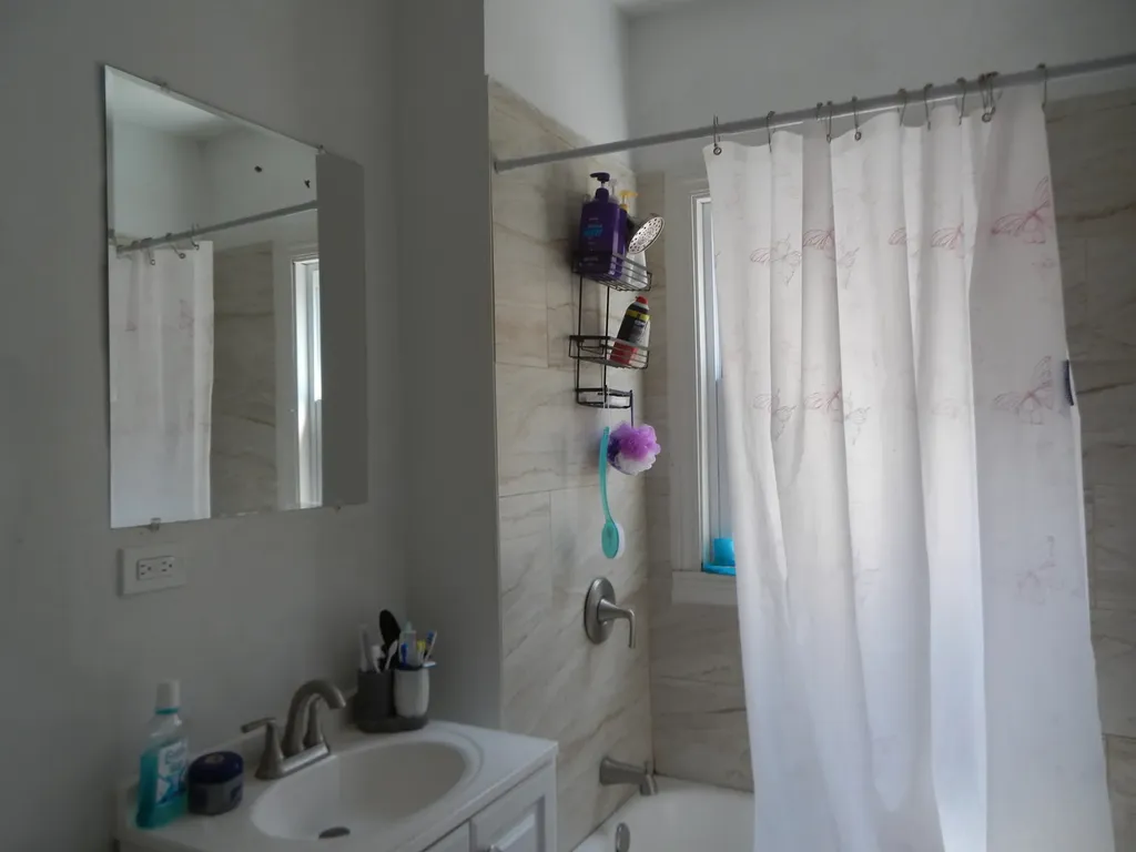 6419 South Maplewood Avenue Chicago IL 60629