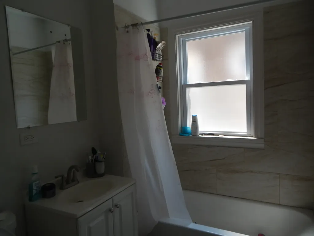 6419 South Maplewood Avenue Chicago IL 60629