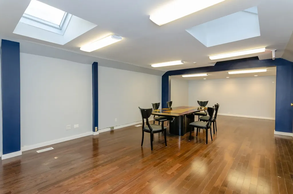 2722 South Hillock Avenue Chicago IL 60608