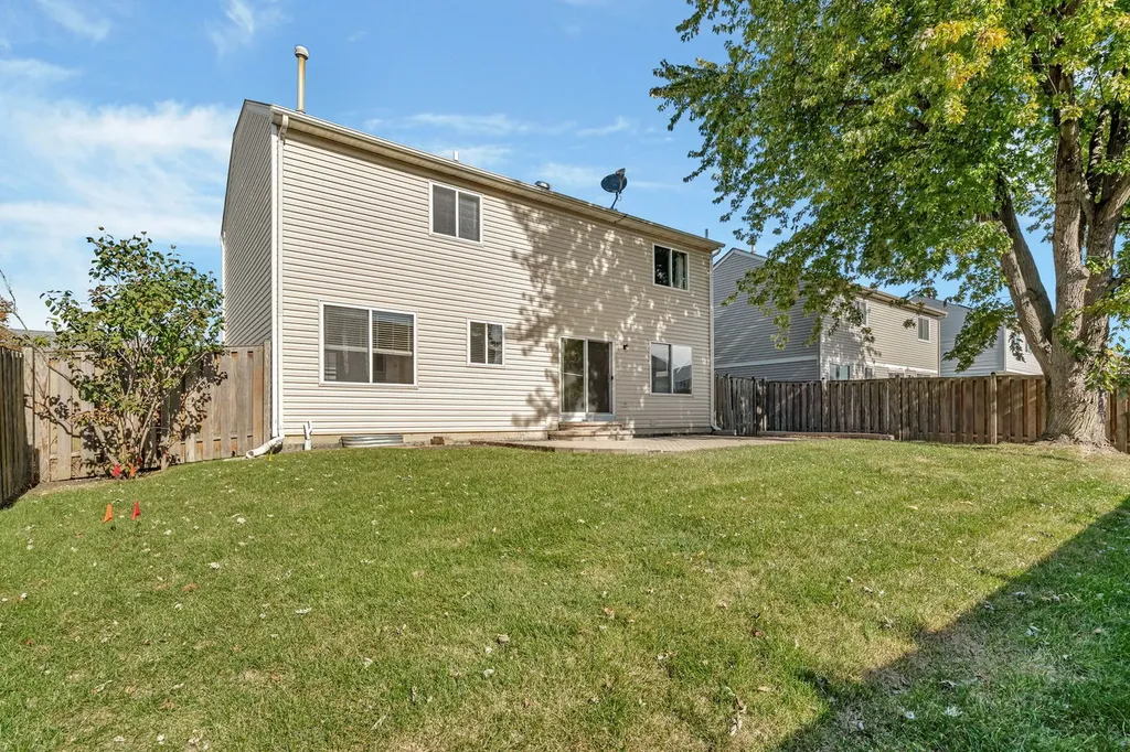 2509 Rosehall Lane Aurora IL 60503