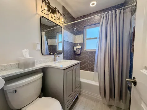 9439 South Saint Louis Avenue Evergreen Park IL 60805