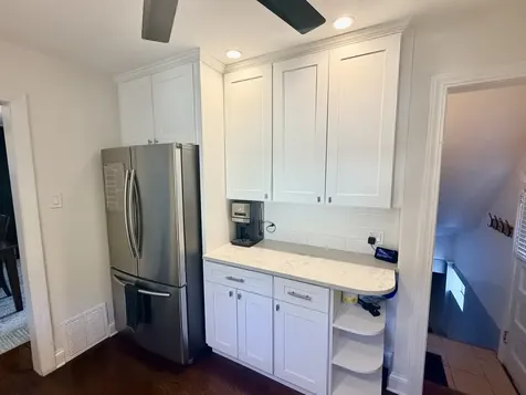 9439 South Saint Louis Avenue Evergreen Park IL 60805