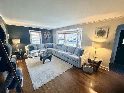 9439 South Saint Louis Avenue Evergreen Park IL 60805