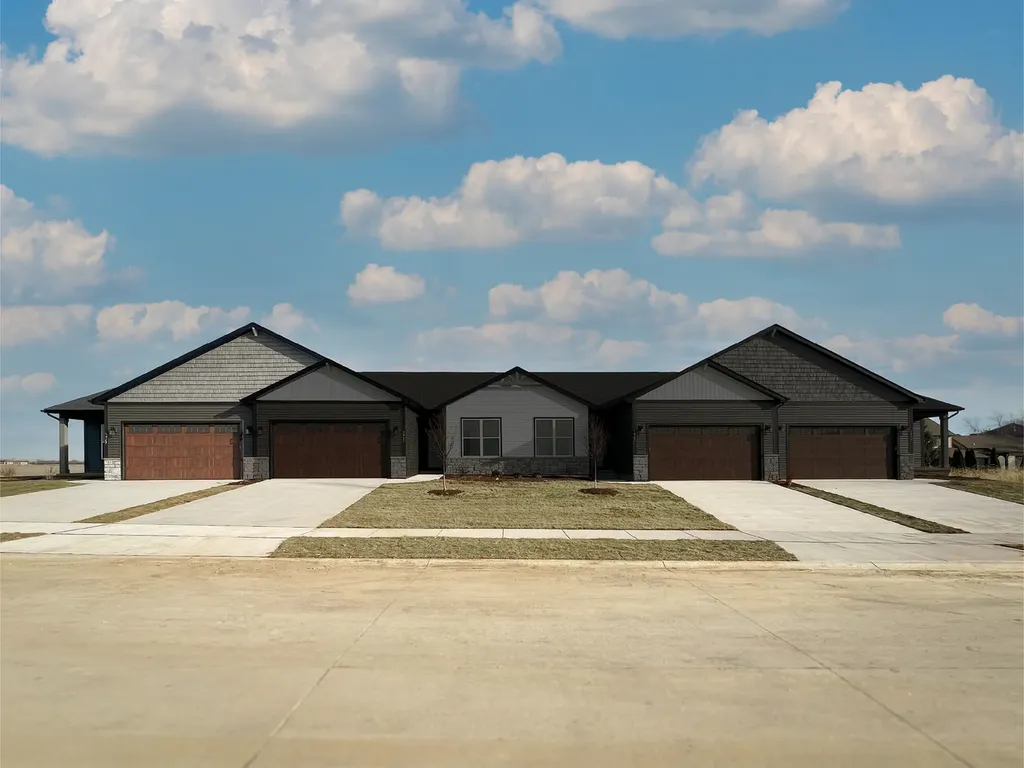 1302 Pineridge Drive Oswego IL 60543
