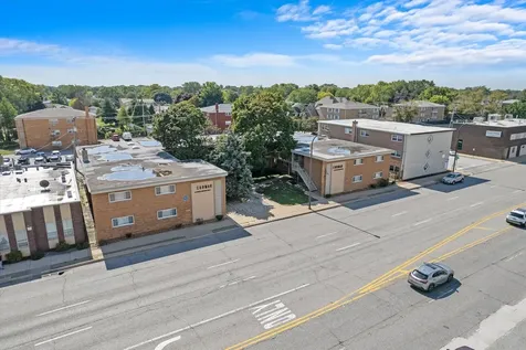 4211 West 95th Street Oak Lawn IL 60453