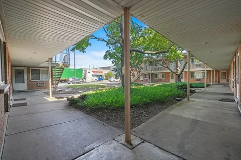4211 West 95th Street Oak Lawn IL 60453