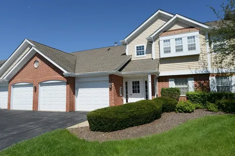 208 Winnsboro Court Schaumburg IL 60193
