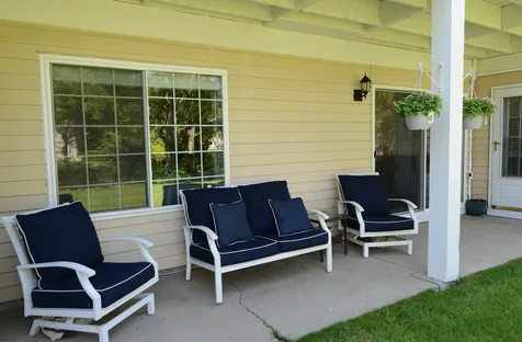 208 Winnsboro Court Schaumburg IL 60193