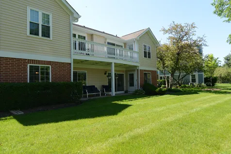 208 Winnsboro Court Schaumburg IL 60193