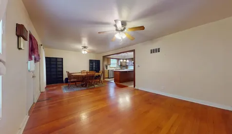 113 South Thompson Street Melvin IL 60952