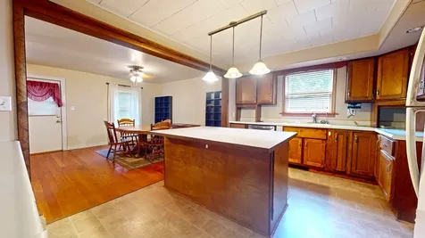 113 South Thompson Street Melvin IL 60952