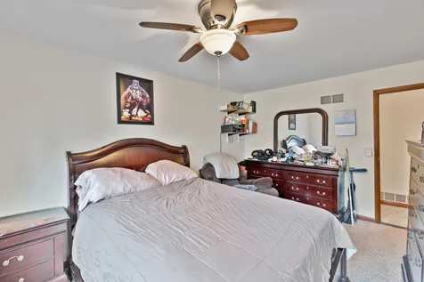 606 Mary Lane St. Anne IL 60964