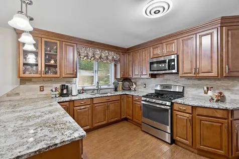 606 Mary Lane St. Anne IL 60964