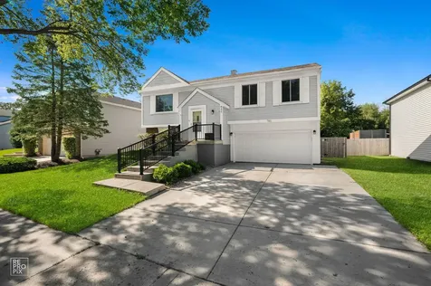 785 West Appletree Lane Bartlett IL 60103