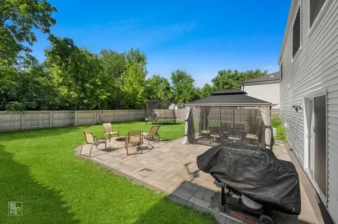 785 West Appletree Lane Bartlett IL 60103