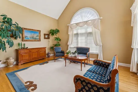 1745 Sundrop Circle Highland Park IL 60035