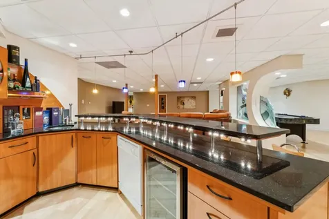 1745 Sundrop Circle Highland Park IL 60035