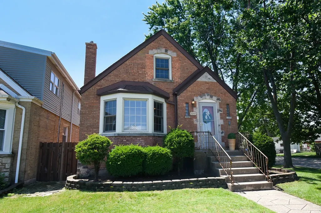 7257 West Fitch Avenue Chicago IL 60631