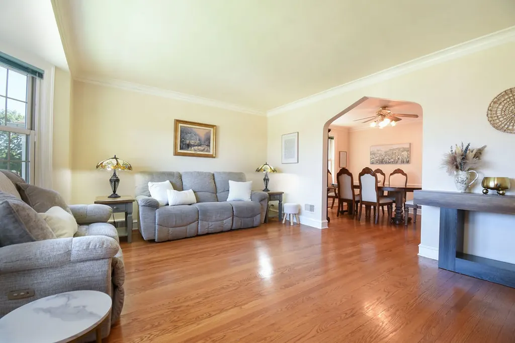 7257 West Fitch Avenue Chicago IL 60631