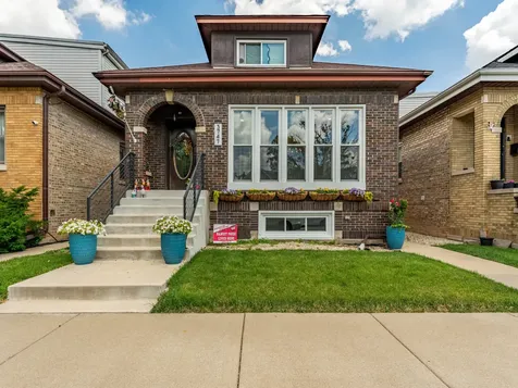 3747 North Oleander Avenue Chicago IL 60634