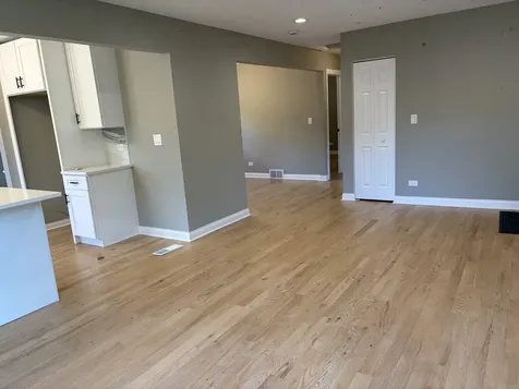 2909 West Howard Street Chicago IL 60645