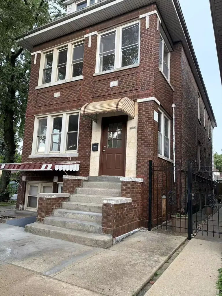 4501 South Francisco Avenue Chicago IL 60632