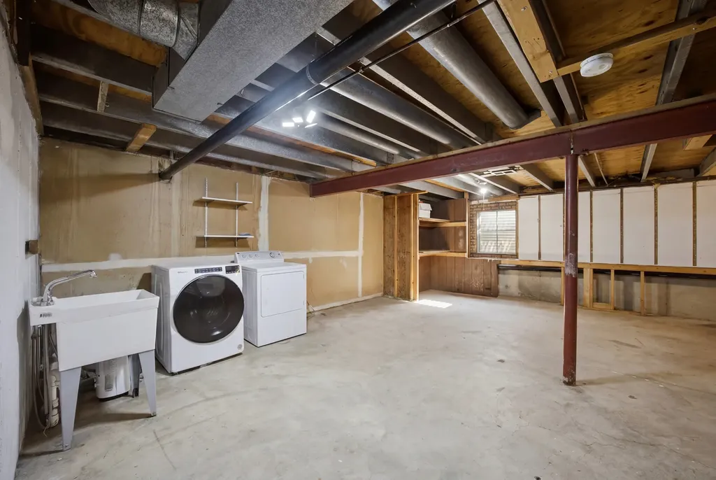 513 Dubois Circle Bolingbrook IL 60440