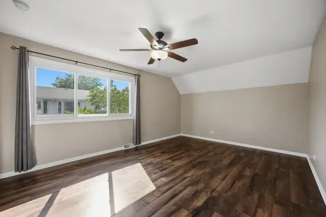 513 Dubois Circle Bolingbrook IL 60440