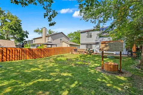 4 Berkshire Court Streamwood IL 60107