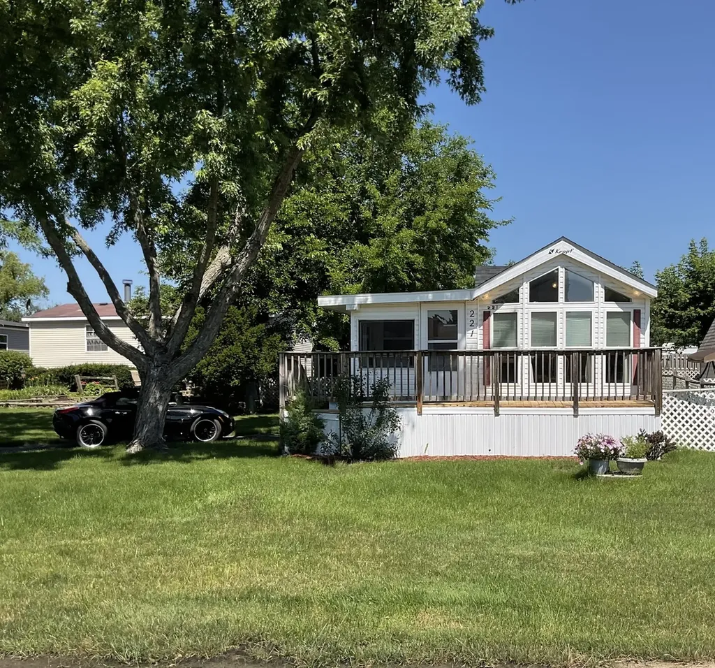 222 Rusty Scupper Lakemoor IL 60051