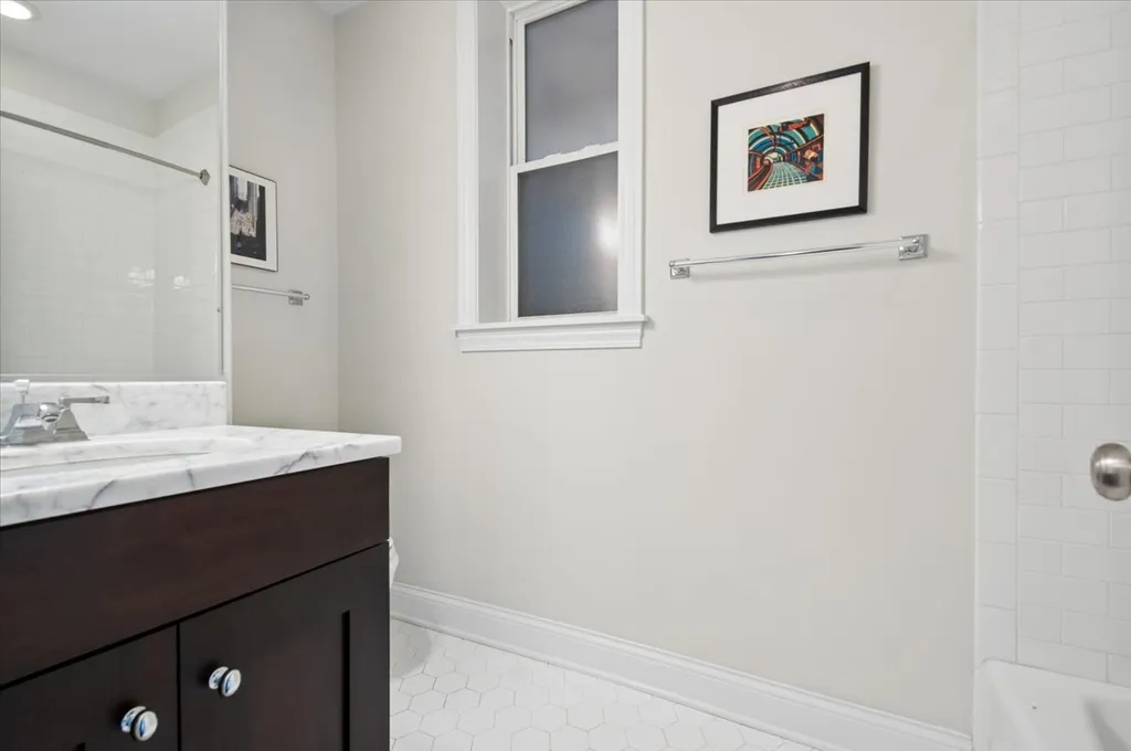 2112 West Cortland Street Chicago IL 60647