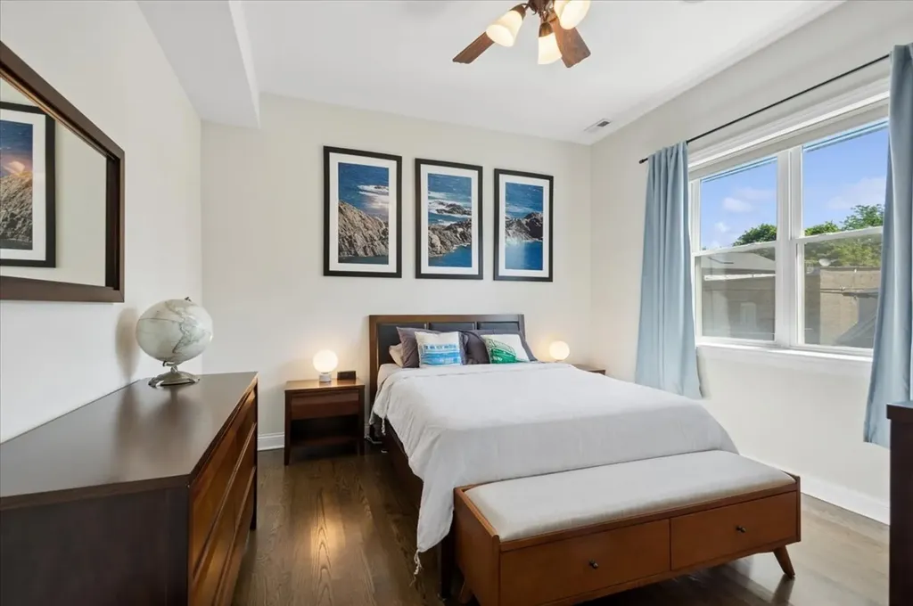 2112 West Cortland Street Chicago IL 60647