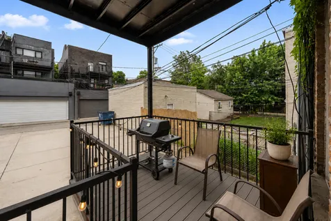 841 North Damen Avenue Chicago IL 60622