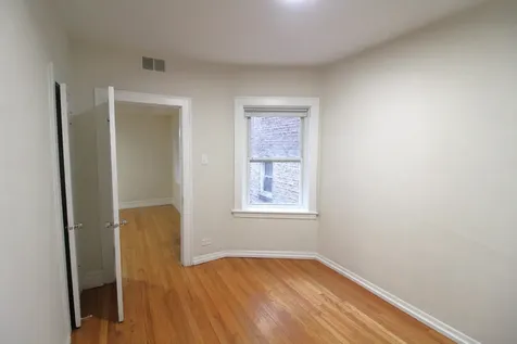 6307 North Mozart Street Chicago IL 60659
