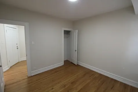 6307 North Mozart Street Chicago IL 60659
