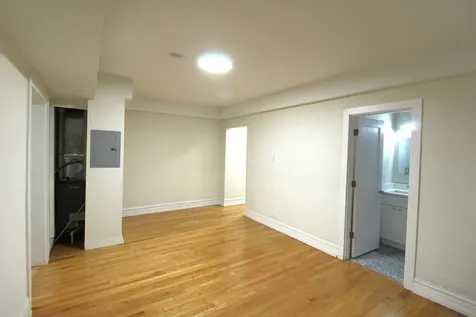 6307 North Mozart Street Chicago IL 60659
