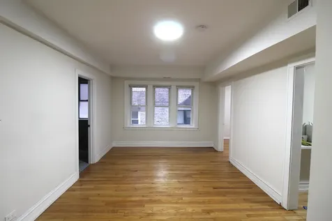 6307 North Mozart Street Chicago IL 60659